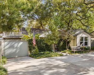 1432 Sylvan Avenue, Dallas, TX 75208