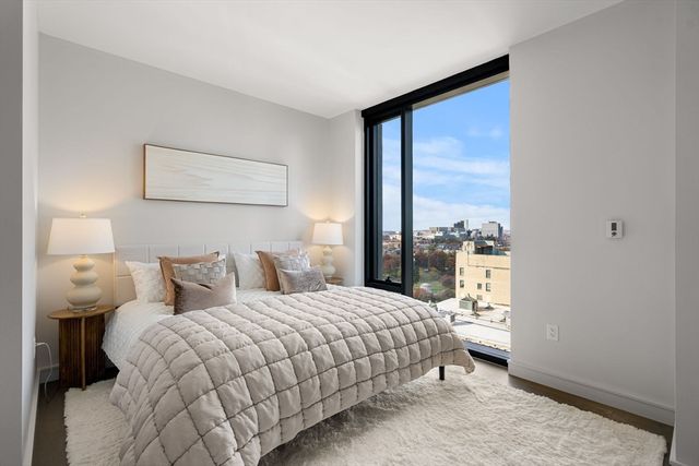 55 Lagrange St 1805, Boston, MA 02116