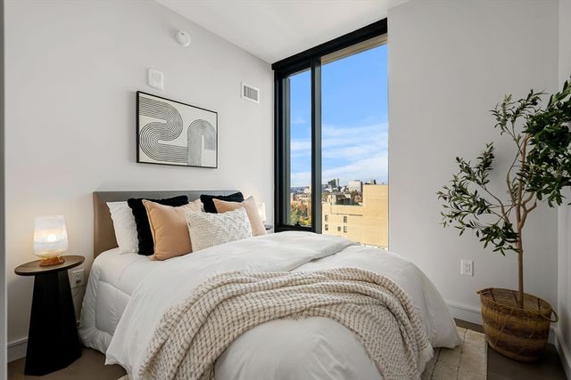 55 Lagrange St 1805, Boston, MA 02116