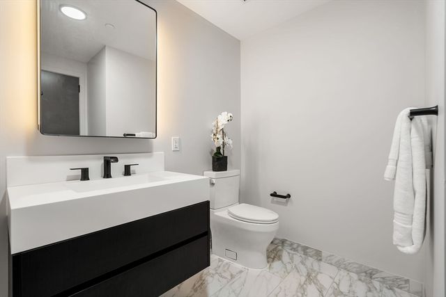 55 Lagrange St 1805, Boston, MA 02116