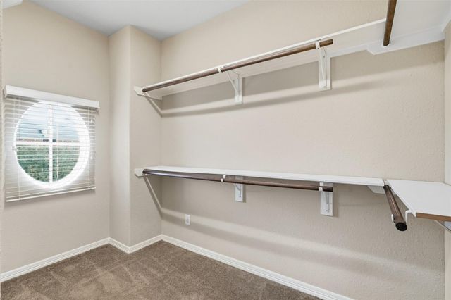 39 Islewood Boulevard E, The Woodlands, TX 77380