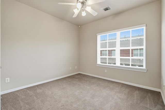 39 Islewood Boulevard E, The Woodlands, TX 77380
