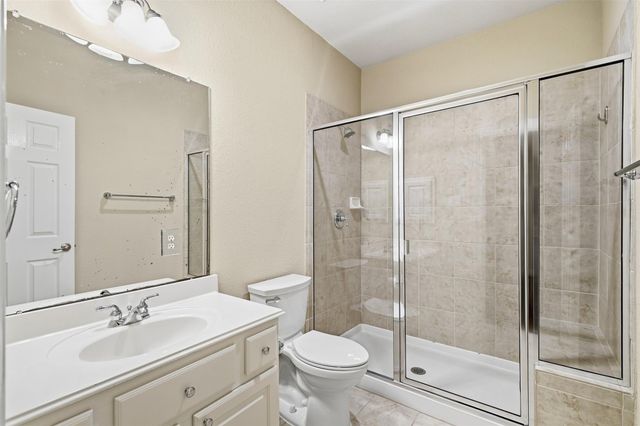 39 Islewood Boulevard E, The Woodlands, TX 77380