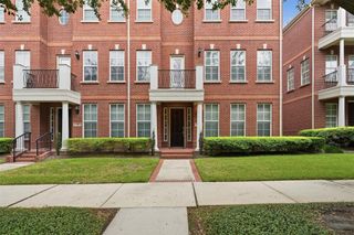 39 Islewood Boulevard E, The Woodlands, TX 77380