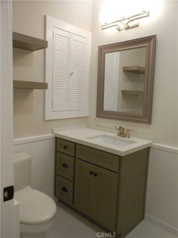 8340 Chase, Los Angeles, CA 90045