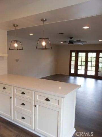 8340 Chase, Los Angeles, CA 90045