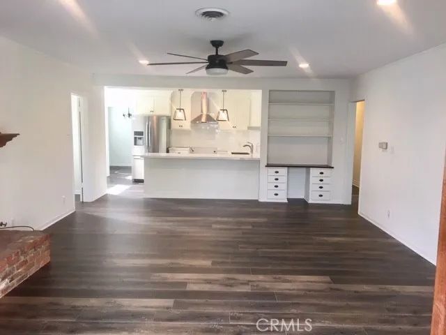 8340 Chase, Los Angeles, CA 90045