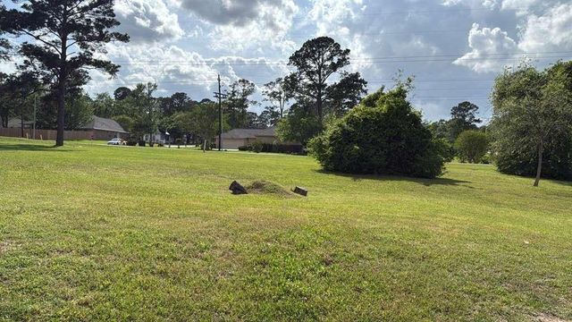 1403 E April Villas, Conroe, TX 77356