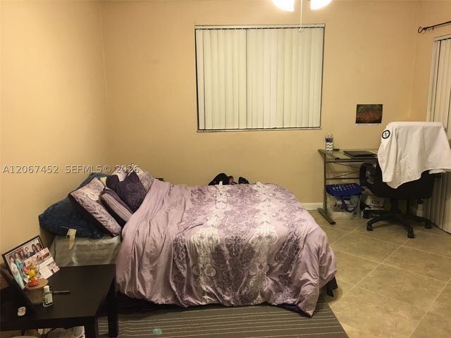 2600 S University Dr 221, Davie, FL 33328