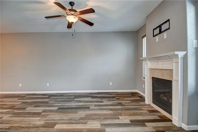 624 Foster LN, Virginia Beach, VA 23451