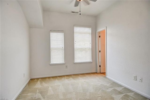 624 Foster LN, Virginia Beach, VA 23451