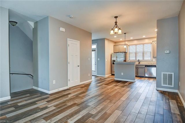 624 Foster LN, Virginia Beach, VA 23451