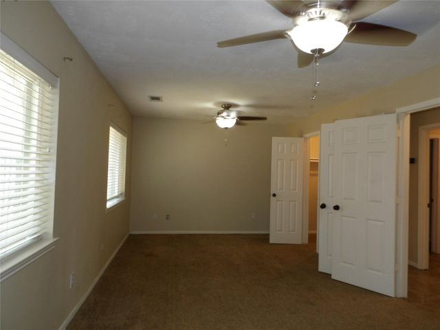 1902 S Carlsbad Lane, Deer Park, TX 77536