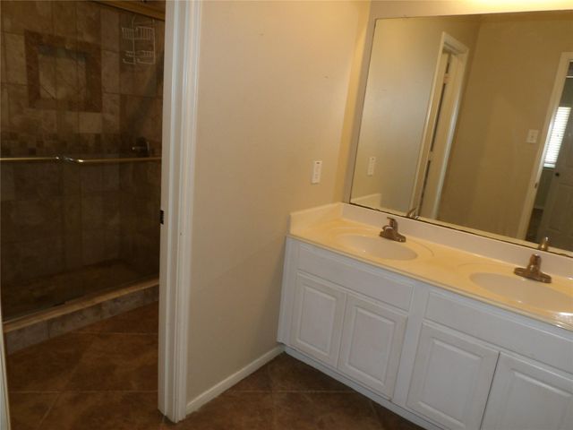1902 S Carlsbad Lane, Deer Park, TX 77536