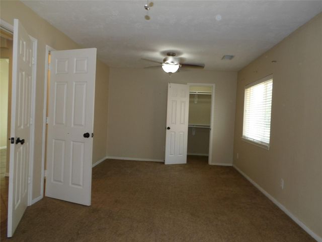 1902 S Carlsbad Lane, Deer Park, TX 77536