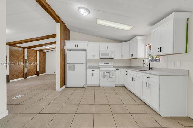 710 NW 217th Way, Pembroke Pines, FL 33029