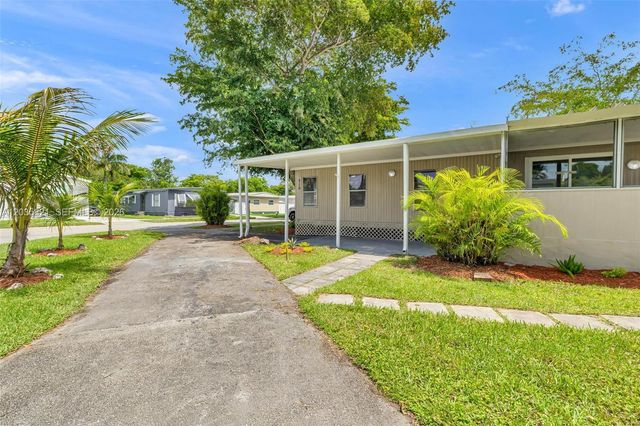 710 NW 217th Way, Pembroke Pines, FL 33029