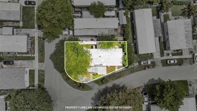 710 NW 217th Way, Pembroke Pines, FL 33029