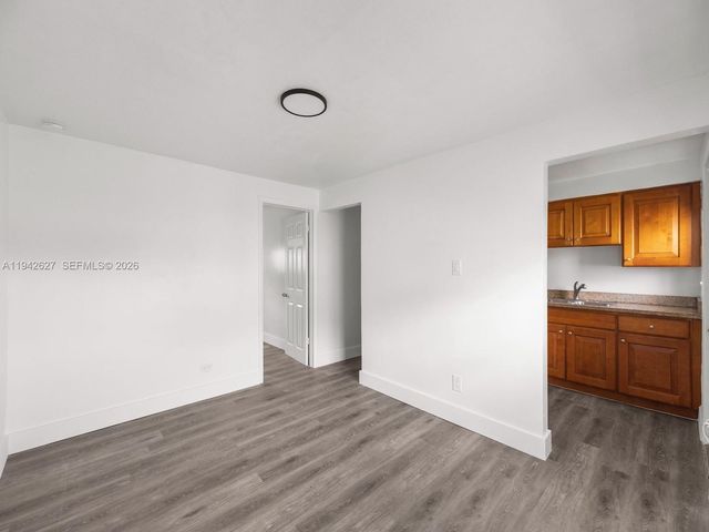 4017 SW 24th St, West Park, FL 33023