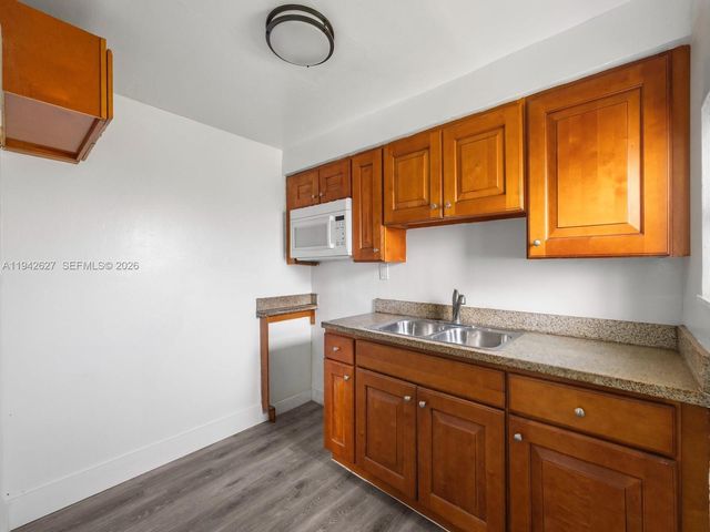 4017 SW 24th St, West Park, FL 33023