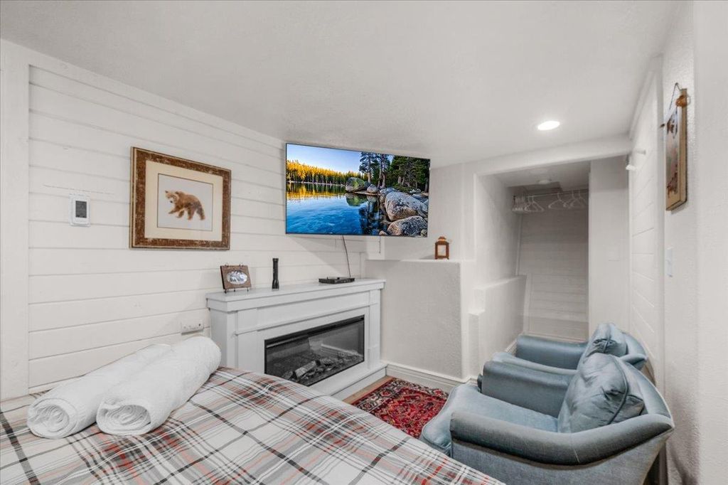 Image 19 of property listing at 40814 Mill Run Lane, Shaver Lake, CA 93664