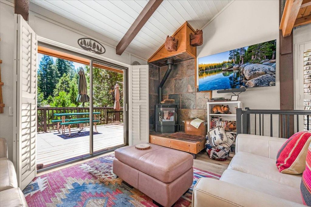 Image 8 of property listing at 40814 Mill Run Lane, Shaver Lake, CA 93664