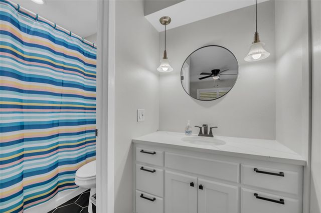 3400 Laguna DR, Austin, TX 78741