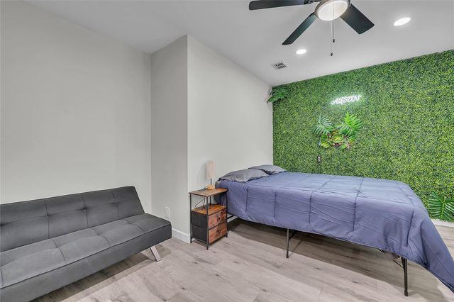 3400 Laguna DR, Austin, TX 78741