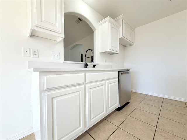 2912 S D Place, Rogers, AR 72756