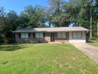 221 Jones Road, Crestview, FL 32536