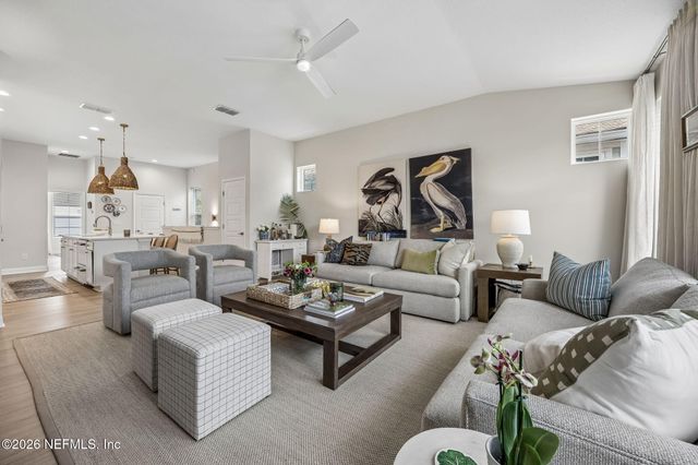 418 S 8TH Street, Fernandina Beach, FL 32034