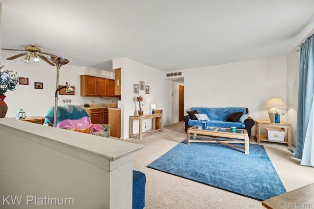 44566 N Bunker Hill Drive 100, Clinton Charter Township, MI 48038