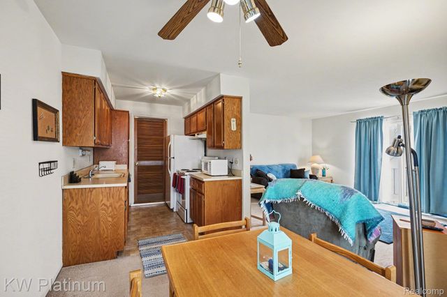 44566 N Bunker Hill Drive 100, Clinton Charter Township, MI 48038