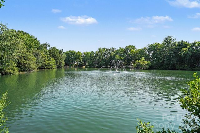9231 Mitchell Glen Drive, Charlotte, NC 28277
