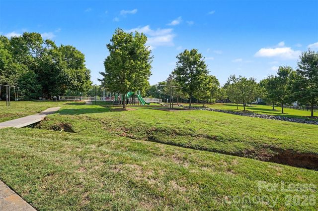 9231 Mitchell Glen Drive, Charlotte, NC 28277