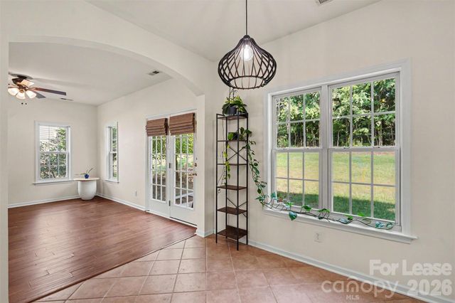 9231 Mitchell Glen Drive, Charlotte, NC 28277