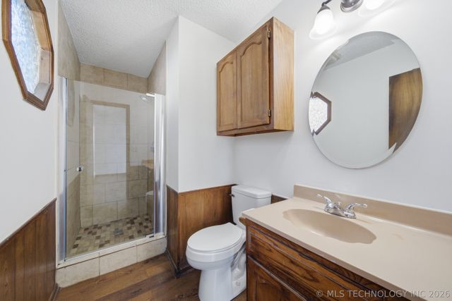 3903 S Walnut Place, Broken Arrow, OK 74011