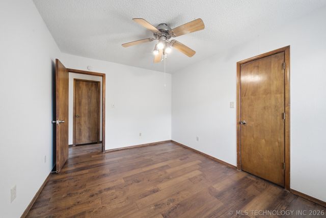 3903 S Walnut Place, Broken Arrow, OK 74011