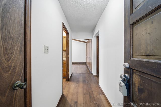 3903 S Walnut Place, Broken Arrow, OK 74011
