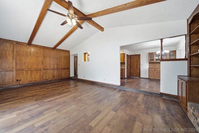 3903 S Walnut Place, Broken Arrow, OK 74011