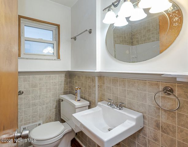 324 E Pearl Street, Toledo, OH 43608