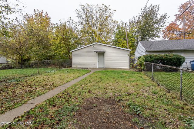 324 E Pearl Street, Toledo, OH 43608