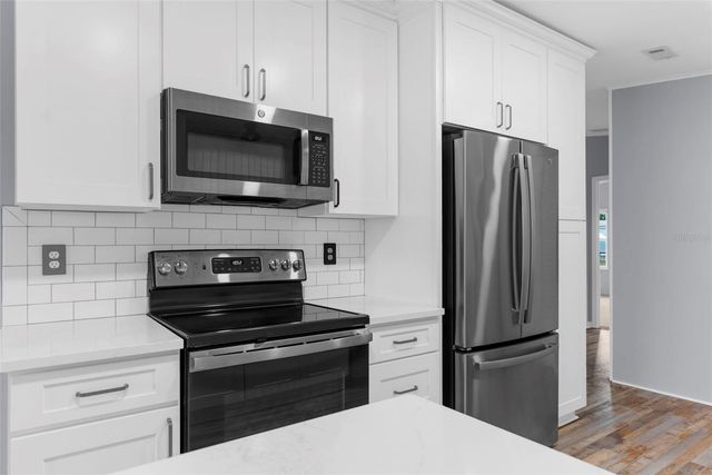 14986 RIALTO AVENUE, Brooksville, FL 34613