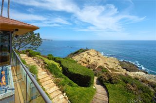 111 S La Senda Drive, Laguna Beach, CA 92651