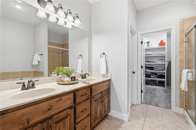 14801 Meadow Lane, Leawood, KS 66224