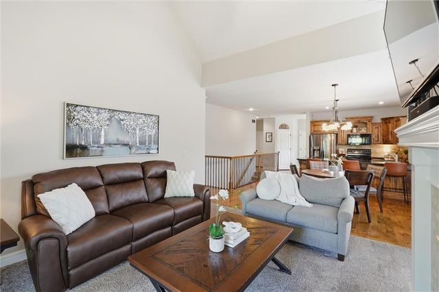 14801 Meadow Lane, Leawood, KS 66224