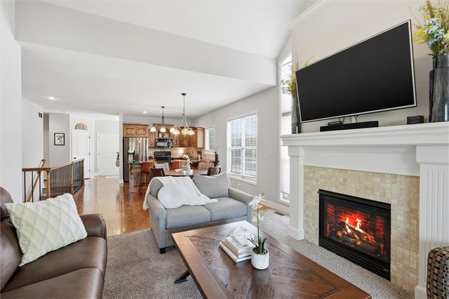14801 Meadow Lane, Leawood, KS 66224