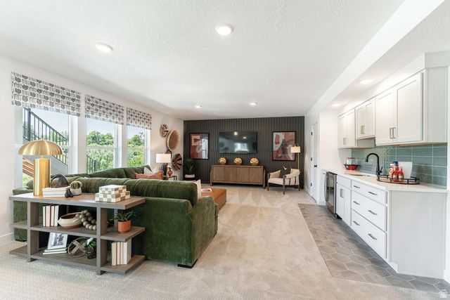 1354 E HOLLYHOCK WAY, Layton, UT 84040