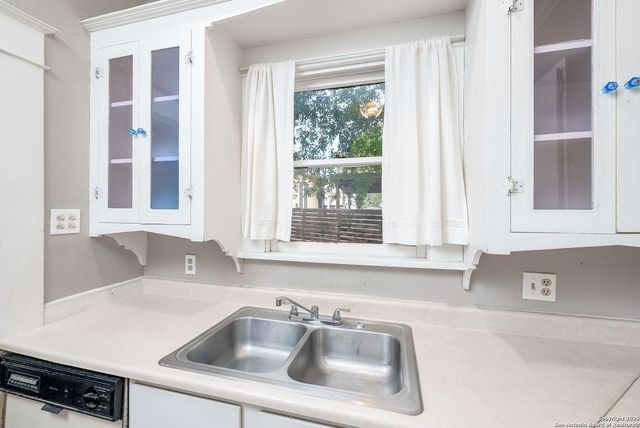 479 E Magnolia, San Antonio, TX 78212