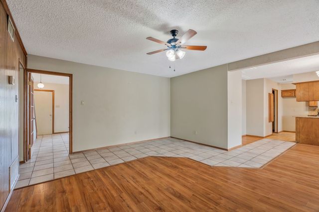 2716 Plover Lane, Irving, TX 75060